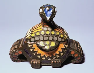 Scatola per piccioni dai laboratori di Talashkino, c.1908