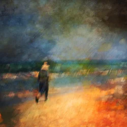 Passeggiata solitaria sulla spiaggia