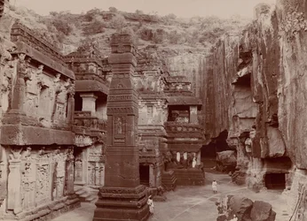 Tempio scavato nella roccia di Khalias, Ellora