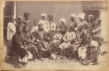 Famiglia di Mowhri Rahman Alli Khan, Rewa (recto, in basso)