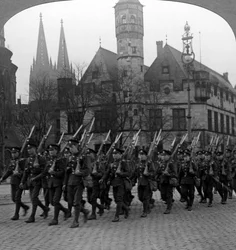 Truppe britanniche in marcia a Colonia, Germania
