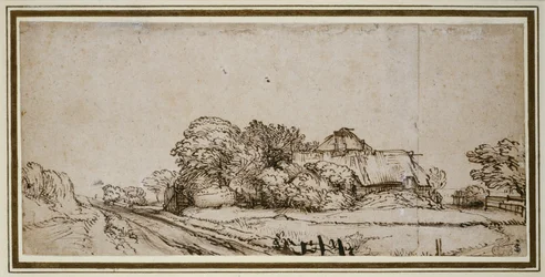 Edifici agricoli accanto a una strada