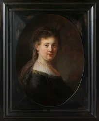 Giovane donna in costume di fantasia