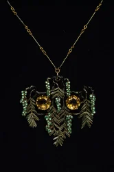 Art Nouveau: collana in oro, topazio e smalti