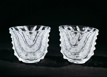 Vasi di vetro, ca 1930, di Rene Lalique, prodotti da Rene Lalique et Cie Alsace Glassworks. Francia, 20° secolo