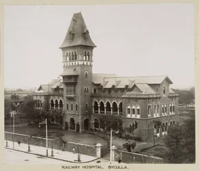 Ospedali, Byculla Railway Hospital, India, c. 1930