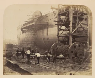 Uomini al lavoro accanto alle catene di lancio del Great Eastern, 18 novembre 1857
