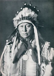 Un capo Sioux nel suo trucco di guerra, 1912