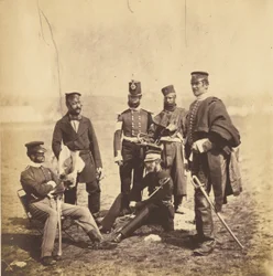 Il generale di brigata Van Straubenzee e gli ufficiali dei Buffs