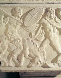 (dettaglio) di un sarcofago raffigurante un soldato romano che combatte un Galata