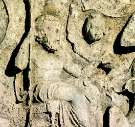 Fregio raffigurante il re Priamo e Ecuba (dettaglio)
