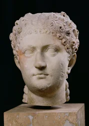 Testa di Agrippina Minore (c.16-59)