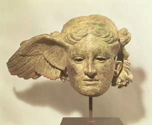 Testa di Ipno, o Sonno, copia del I-II secolo d.C. da un originale ellenistico, rinvenuta a Civitella d