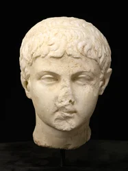 Lucio Cesare, fine I secolo