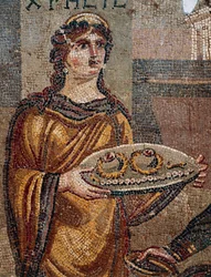 La prigioniera Chresis consegna le chiavi del suo riscatto al suo rapitore Agamennone, dettaglio del Mosaico di Chresis rinvenuto a Dafne, Antiochia, Turchia