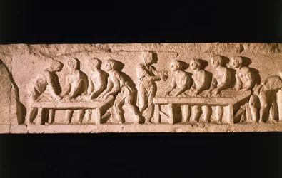 Rilievo raffigurante panetteria, dalla tomba di Eurysaces il Fornaio, a Porta Maggiore, Roma, 50-20 a.C.