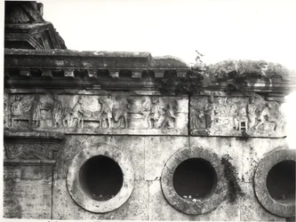 Rilievo dal fregio che raffigura il processo di panificazione, c.30 a.C. (dettaglio)
