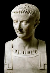 Arte romana: busto marmoreo di Tiberio (Tiberio Claudio Nerone, 42 a.C.-37 d.C.), imperatore romano - da Ercolano, I secolo d.C. - Napoli, Museo Archeologico Nazionale