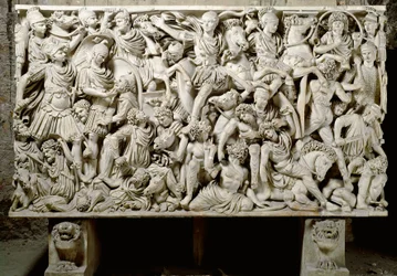 Arte romana: sarcofago Ludovisi con scena di battaglia tra Romani e barbari - III secolo d.C., Dim. 153x273 cm - Roma, Museo Nazionale Romano - Ostiliano, figlio dell