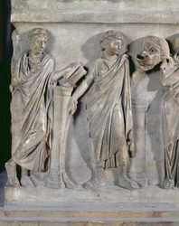 Sarcofago delle Muse, (dettaglio) di Clio e Talia