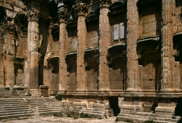 Tempio di Bacco (dettaglio), Alto Periodo Imperiale (27 a.C.-395 d.C.)
