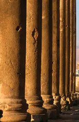 Tempio di Bacco, dettaglio del colonnato