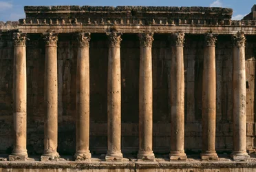 Tempio di Bacco, vista del colonnato; Alto Periodo Imperiale