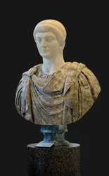 Costante I (337 - 350 d.C.) scultura, arte romana