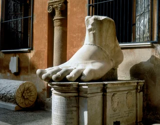 Piede sinistro, dal Colosso di Costantino