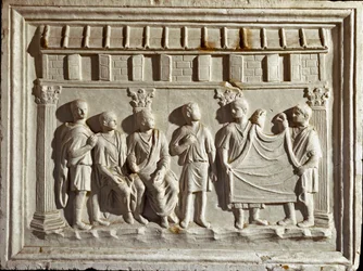 Arte romana: calco a basso rilievo che rappresenta un tessuto e arazzi. Da un originale del II secolo d.C. Roma, Museo della Civiltà Romana