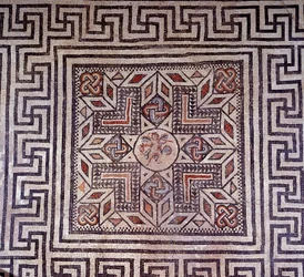 Arte romana: mosaico con figure geometriche