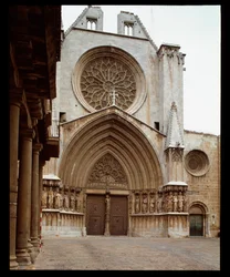 Arte romanica e gotica: facciata della Cattedrale di Santa Tecla a Tarragona