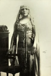 Ritratto di Brohly Suzanne (foto)