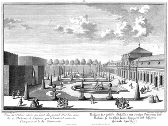 Prospetto del castello inferiore con il giardino adiacente