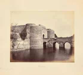 Bhurtpore; la porta principale del forte