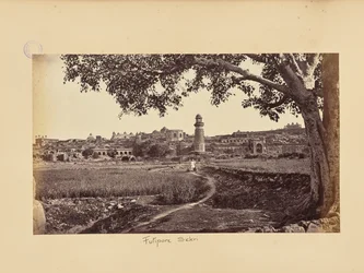 Fatehpur Sikri; veduta generale delle rovine (lato occidentale), dal piede della collina