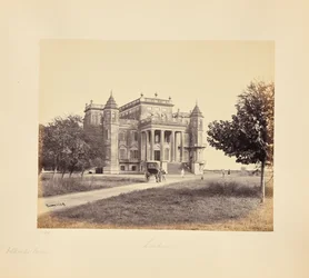 Lucknow; Il palazzo Dilkusha