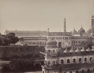Lucknow. Il grande Imambara e la moschea