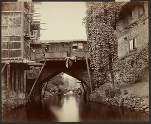 Srinagar; un ponte sul canale Marqual