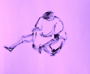 Disegno dal vero di una figura seduta