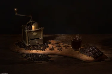 Caffè scuro e cioccolato