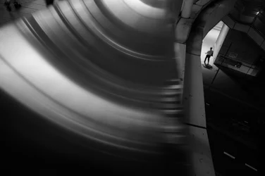 Figura del tunnel curvo