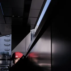Red Cap - Geometria urbana