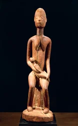 Scultura in legno raffigurante Madre e Bambino, del Maestro della Maternità Rossa, altezza 59 cm, arte tribale Dogon, Mali