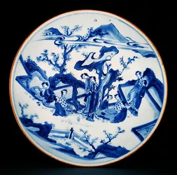 Piatto dipinto in blu sottosmalto con figure di signore, periodo di Transizione, c.1640