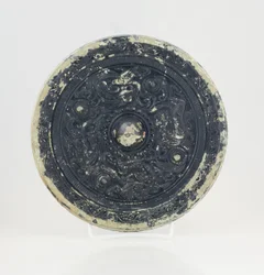 Specchio con disegno di drago e tigre, 0-199