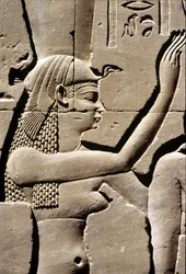 Antico Egitto, Scultura murale, Dea Iside, Tempio di Horus, Edfu, 237 - 57 a.C.