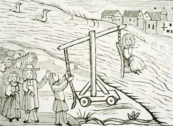 Donna su uno sgabello, accusata di stregoneria, illustrazione da una raccolta di capitoli sull