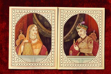 Imperatore Mughal Akbar e Jodhabai Pittura su avorio