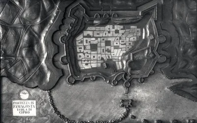 Mappa in rilievo della fortezza di Famagosta sull